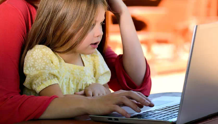 Campo estivo inglese online genitori La presenza dei genitori durante il campo estivo inglese online